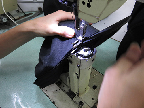 6.车缝 sewing.jpg
